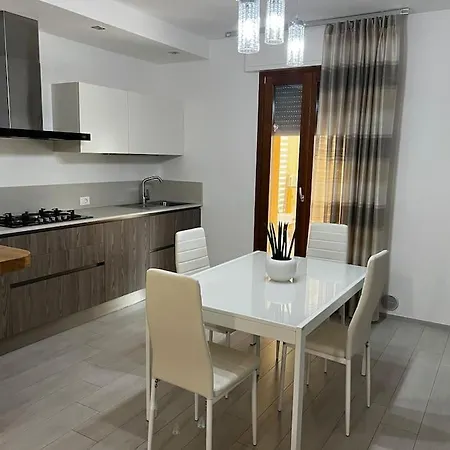 Giada Family House * 西尼加利亚